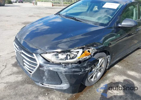 2017 Hyundai Elantra Se z USA, uszkodzony, nr VIN 5NPD84LF3HH159028